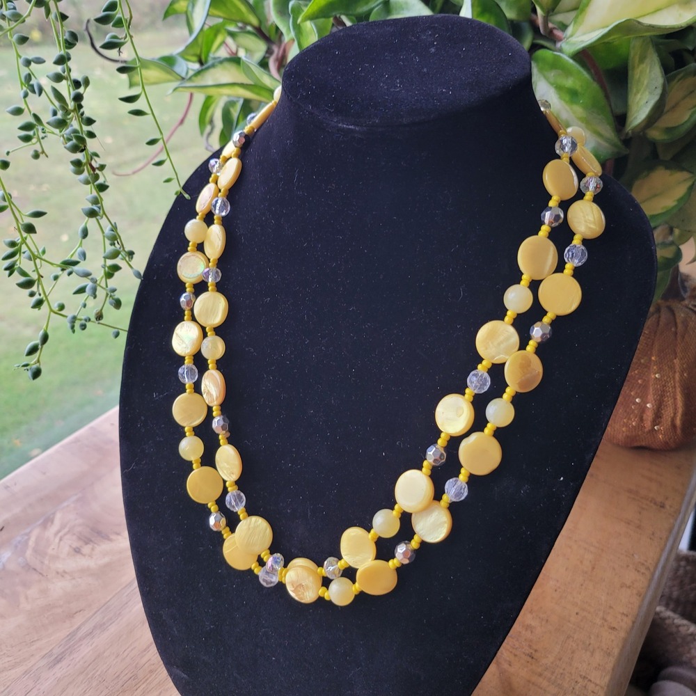 Double Strand Yellow Mother of Pearl Shell Beads Infinity Necklace‎ Crystal